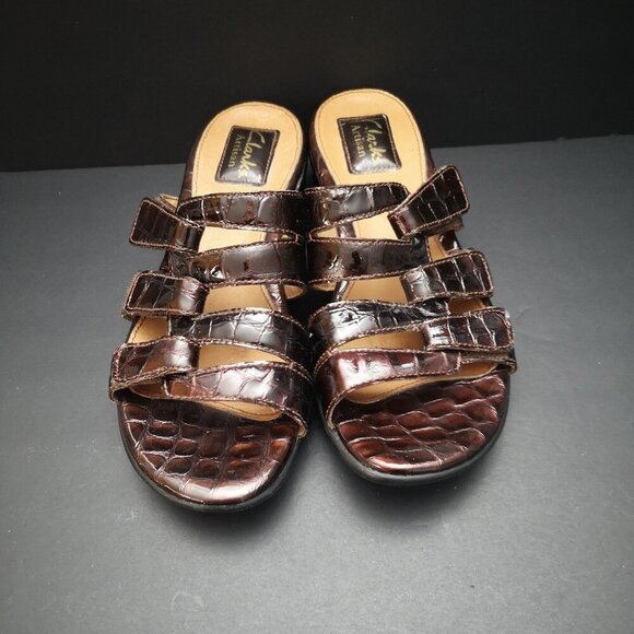 Clarks Artisan Ladies Size 6.5 Leather Upper Brown Crocodile Pattern Sandals - Picture 3 of 8